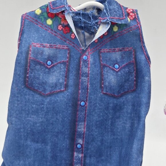 Barbie Career Outfit Fashion Pack: Musician Look Denim Dress & Floral Dress Set - Picture 3 of 7